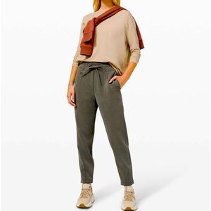 NWT lululemon soft ambition HR jogger
